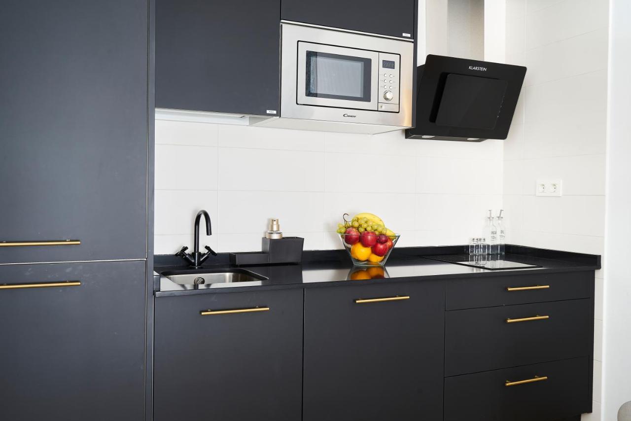 Deluxe With Shared Roof Terrace Apartament